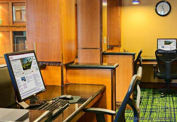 Hotel Fairfield And By Marriott Dallas 3*