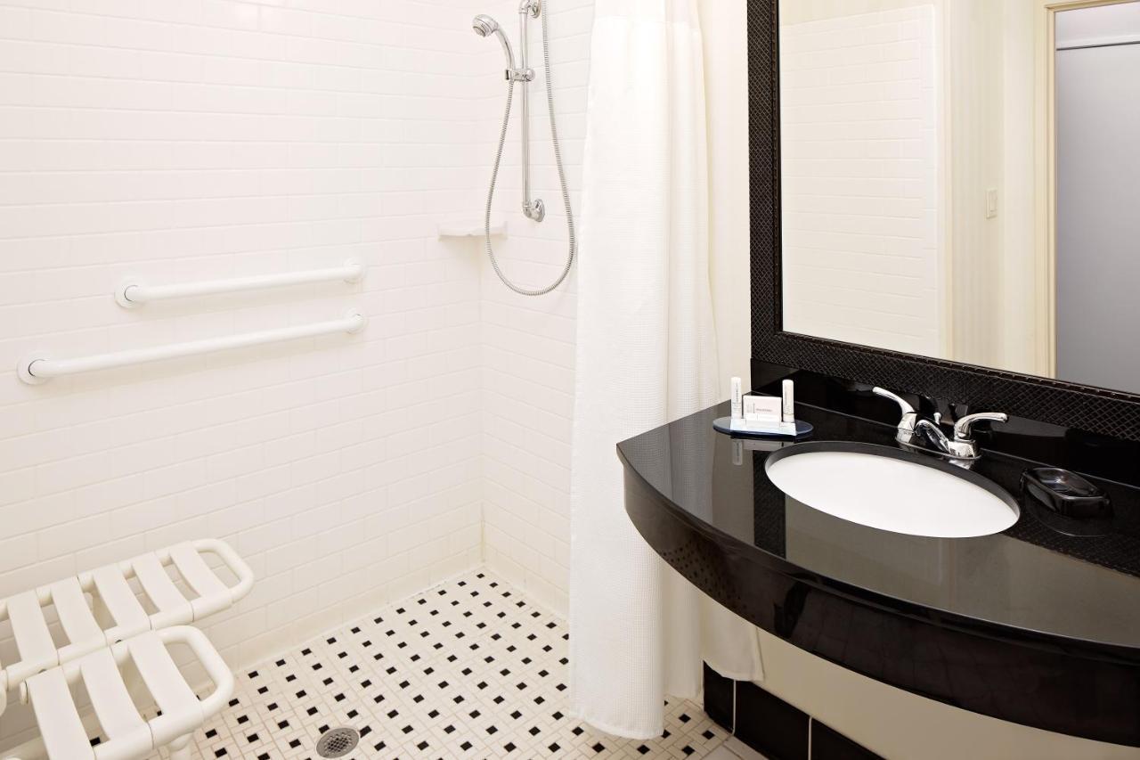 Hotel Fairfield And By Marriott Dallas Mansfield